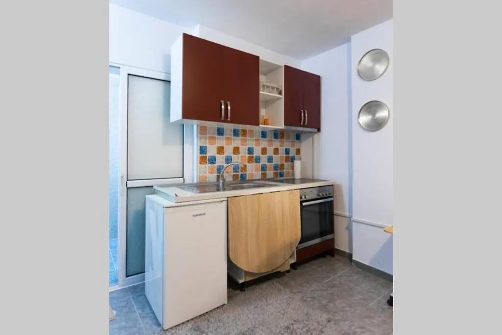 11 Steps From The Center, Lovely Studio 0*, Tirana Albania