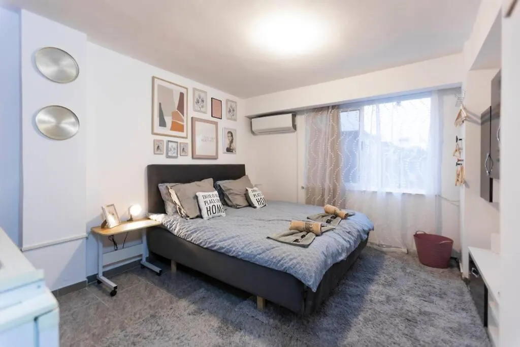 Apartment 11 Steps From The Center, Lovely Studio